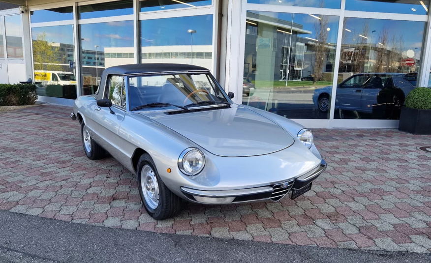 Alfa Romeo Spider 2.0 Veloce