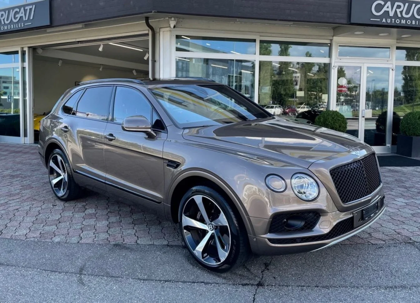 Bentley Bentayga V8