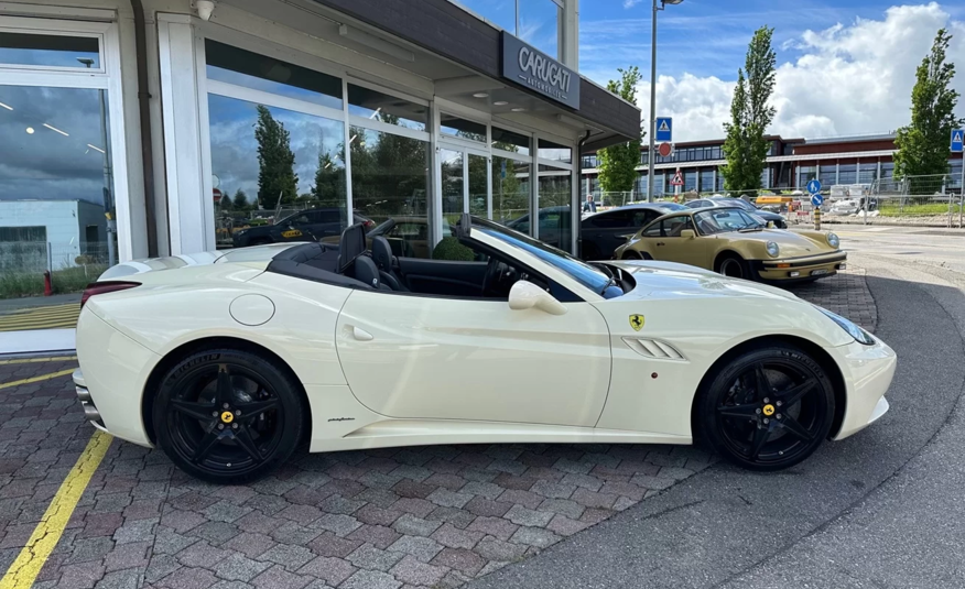 Ferrari California 4.3 V8