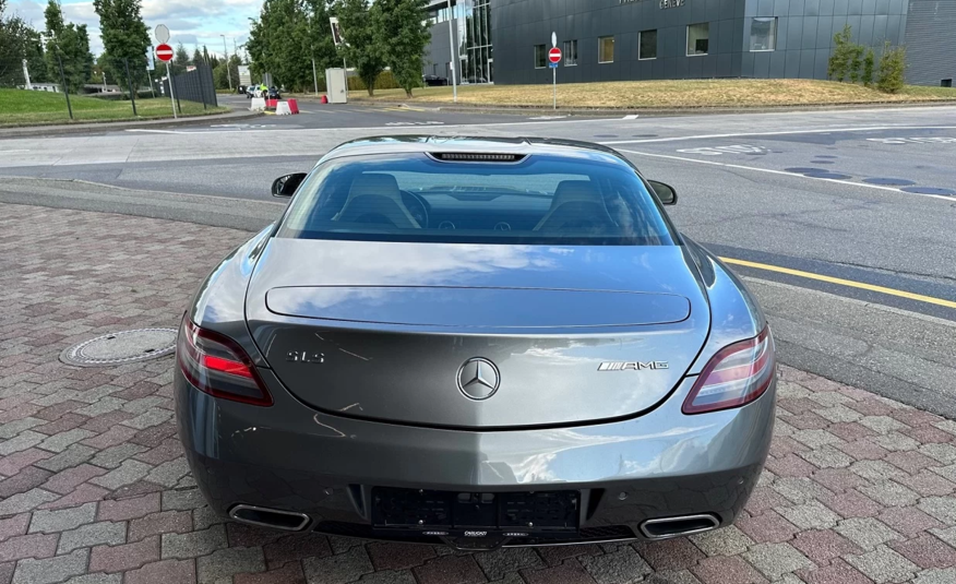 Mercedes-Benz SLS 63 AMG Speedshift