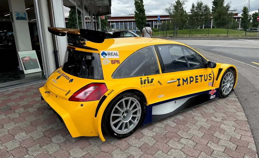 Renault Mégane Trophy V6