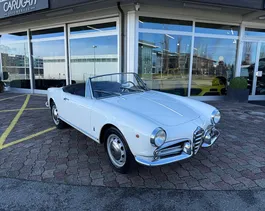 Alfa Romeo Giulietta 1300 Spider