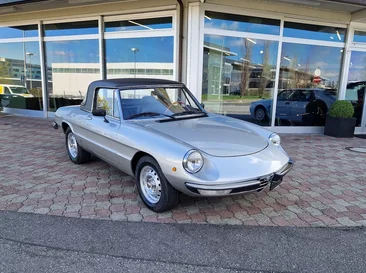 Alfa Romeo Spider 2.0 Veloce