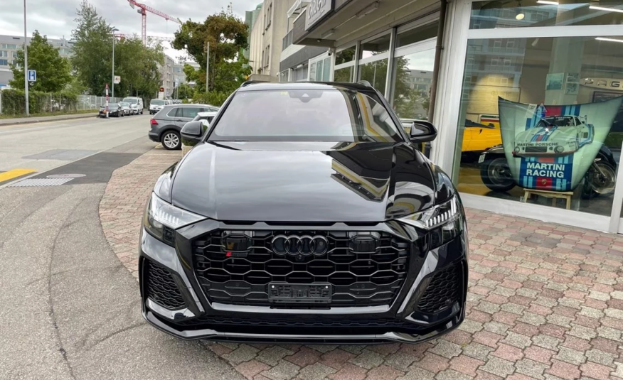 Audi RSQ8 Quattro Tiptronic