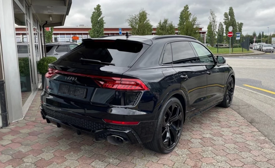 Audi RSQ8 Quattro Tiptronic