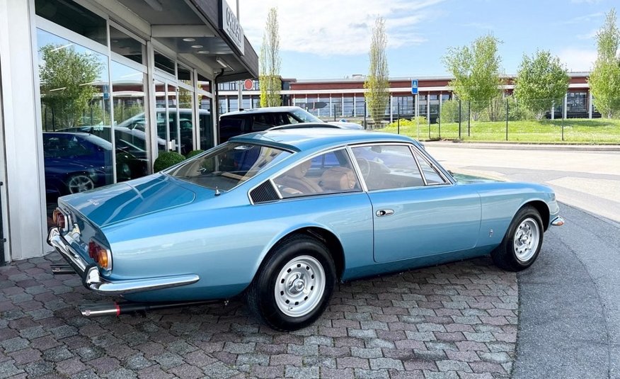 Ferrari 365 GT 2+2