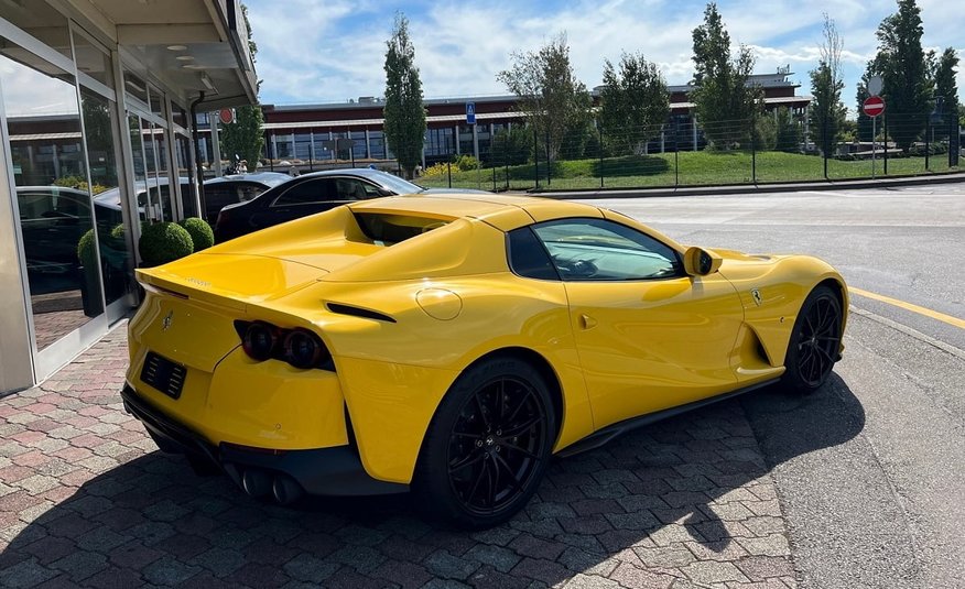 Ferrari 812 GTS