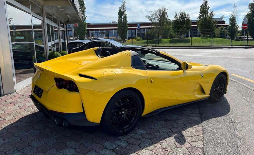 Ferrari 812 GTS