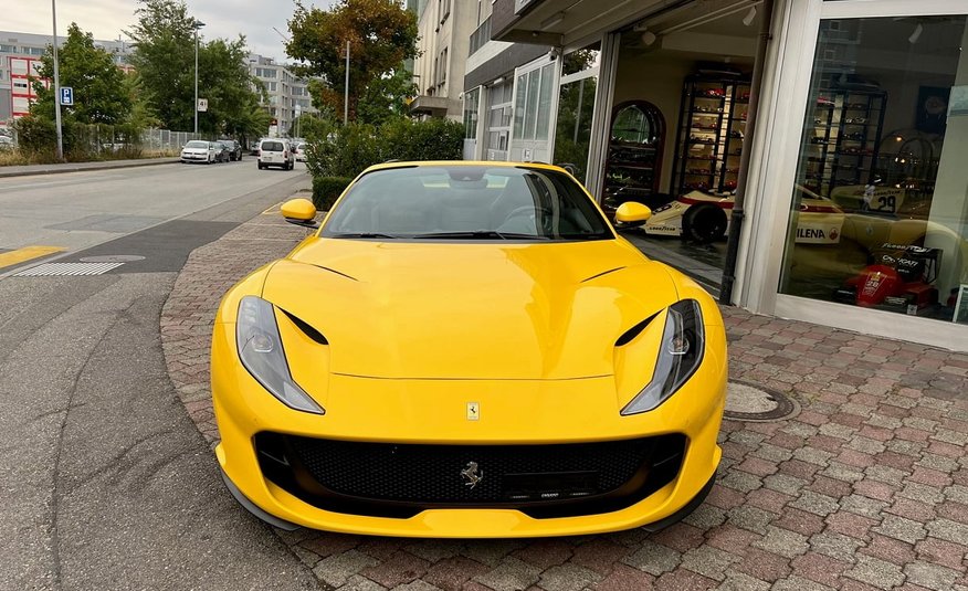 Ferrari 812 GTS