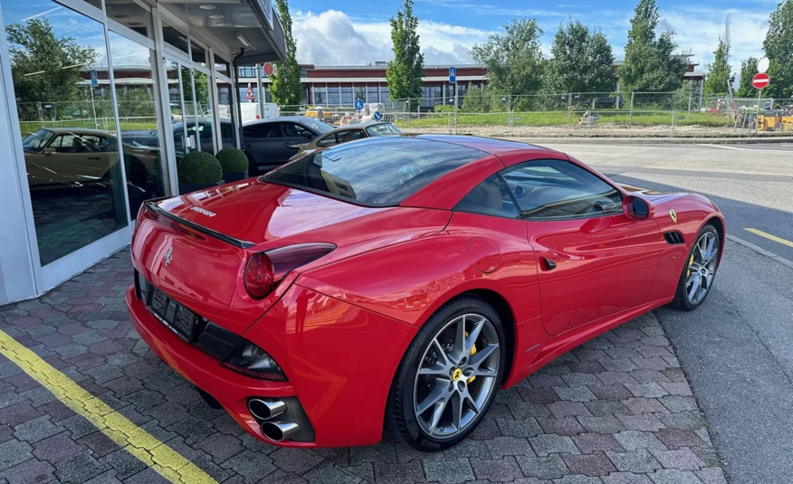 Ferrari California 4.3 V8