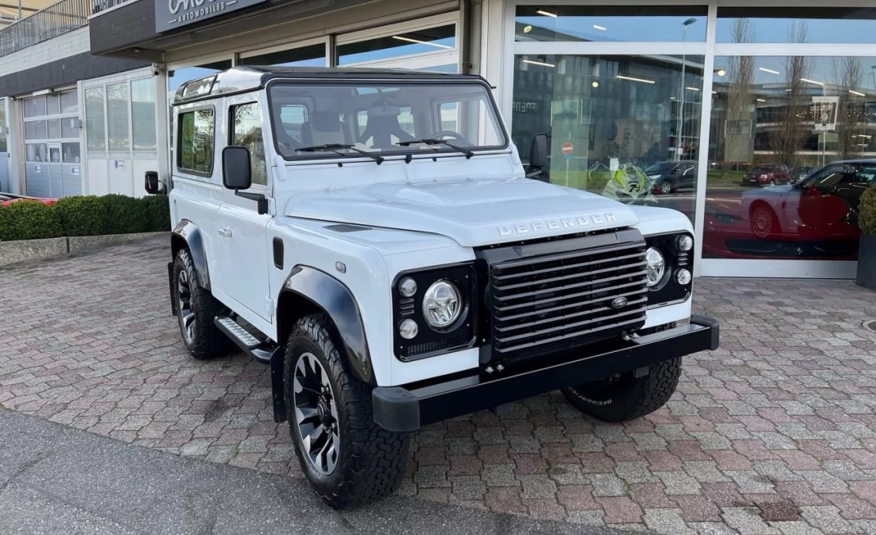 Land Rover Defender 90 Works V8 70th Edition