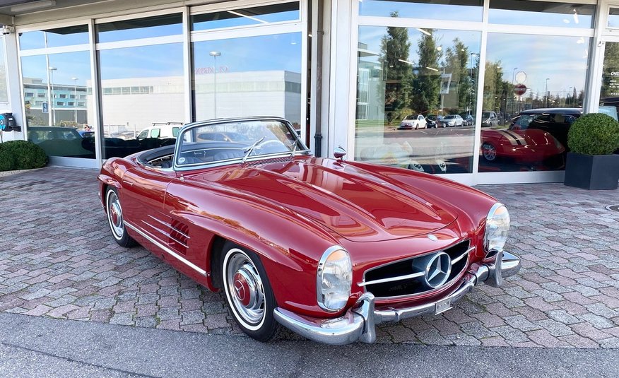 Mercedes-Benz 300 SL Roadster - rouge