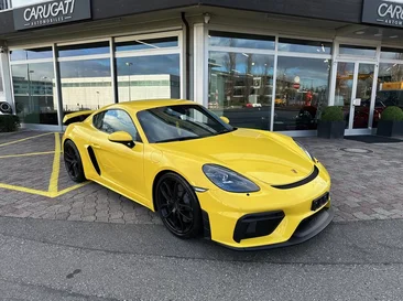 Porsche 718 Cayman GT4