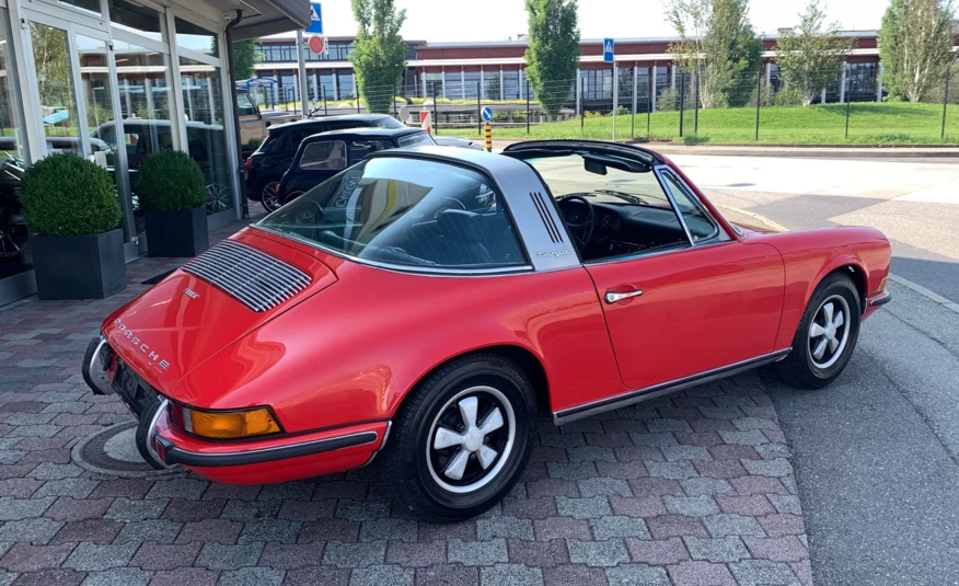 Porsche 911 2.2 T Targa