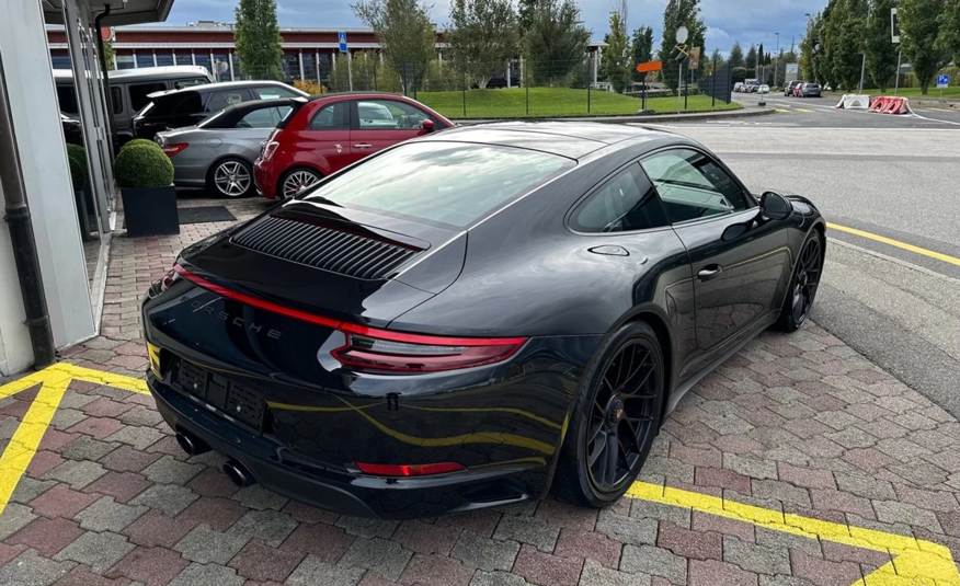 Porsche 991 Carrera 4 GTS PDK